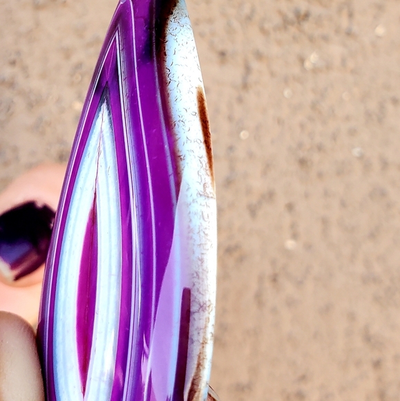 New Purple Onyx Agate Teardrop Pendant. - Picture 6 of 7